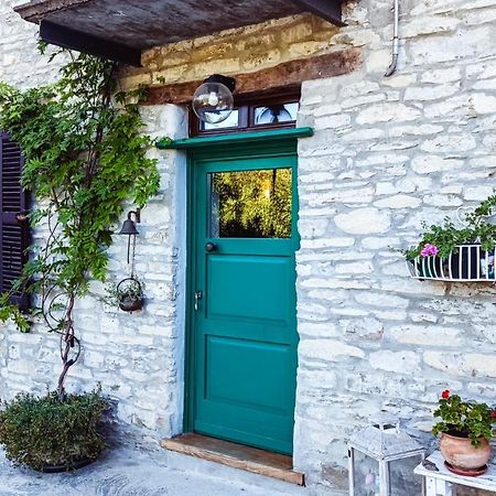 Bed and Breakfast A Casa Di Anna Cortemilia Екстер'єр фото