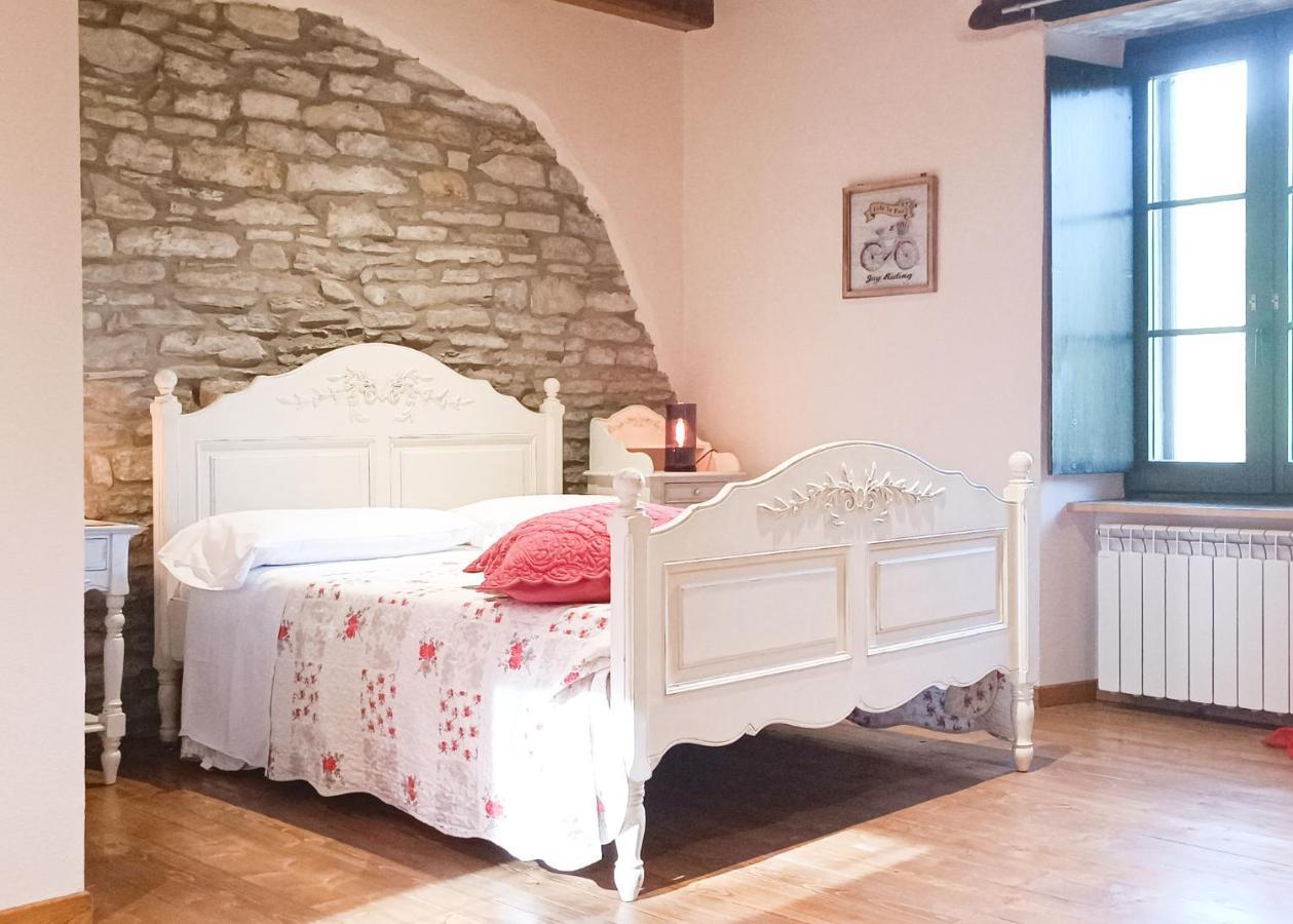 Bed and Breakfast A Casa Di Anna Cortemilia Екстер'єр фото