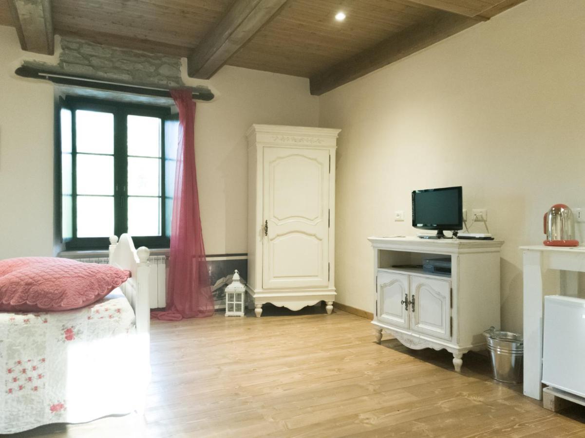 Bed and Breakfast A Casa Di Anna Cortemilia Екстер'єр фото